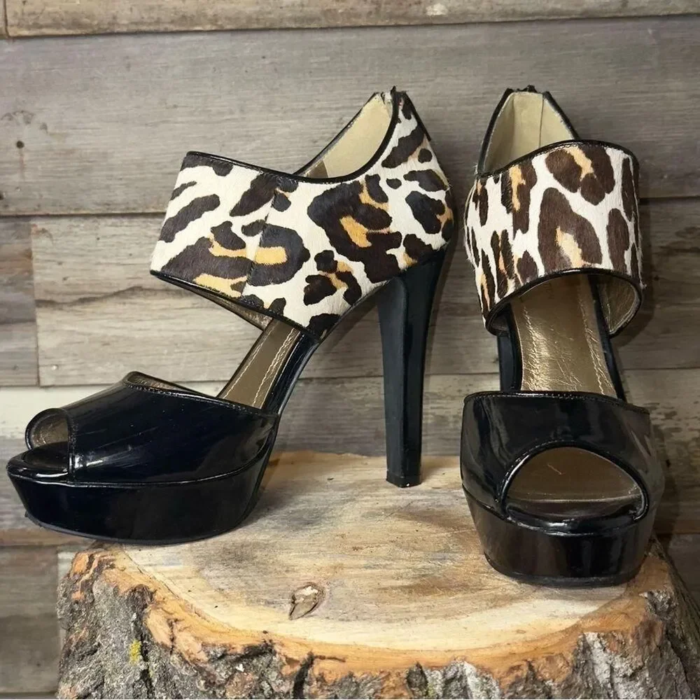 BCBGeneration Black and Cheetah Patent Leather Platform Strappy Pumps sz 8